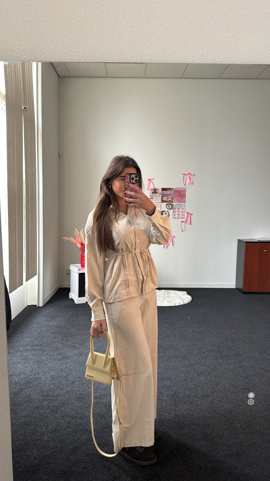 Two piece set, crème