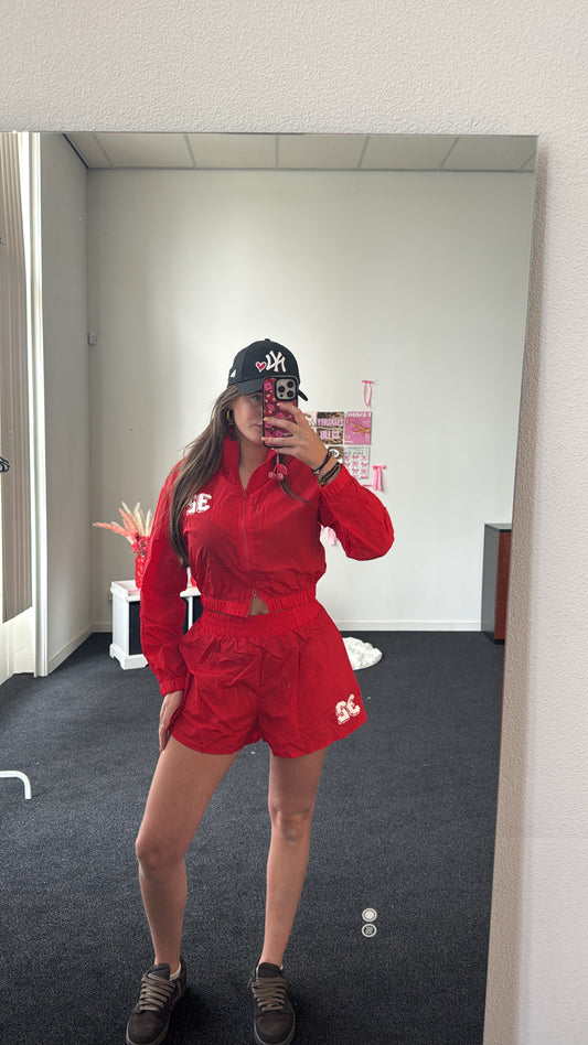 Two piece set, rood 32