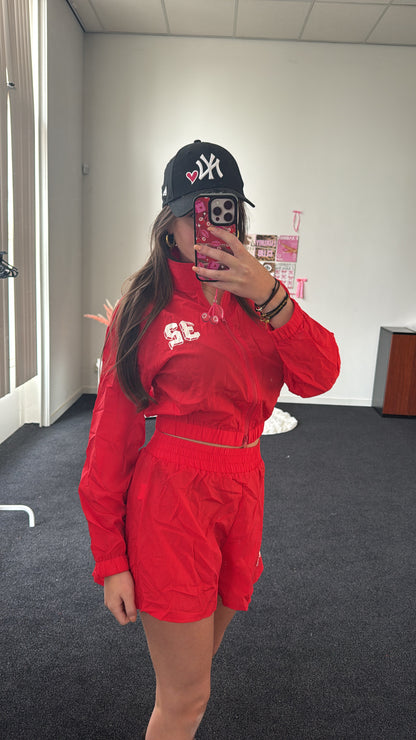 Two piece set, rood 32